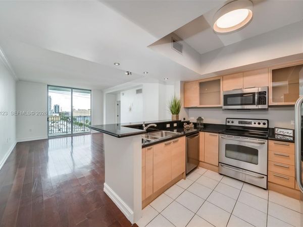 140 S Dixie Hwy , Unit 717, Hollywood, FL 33020
