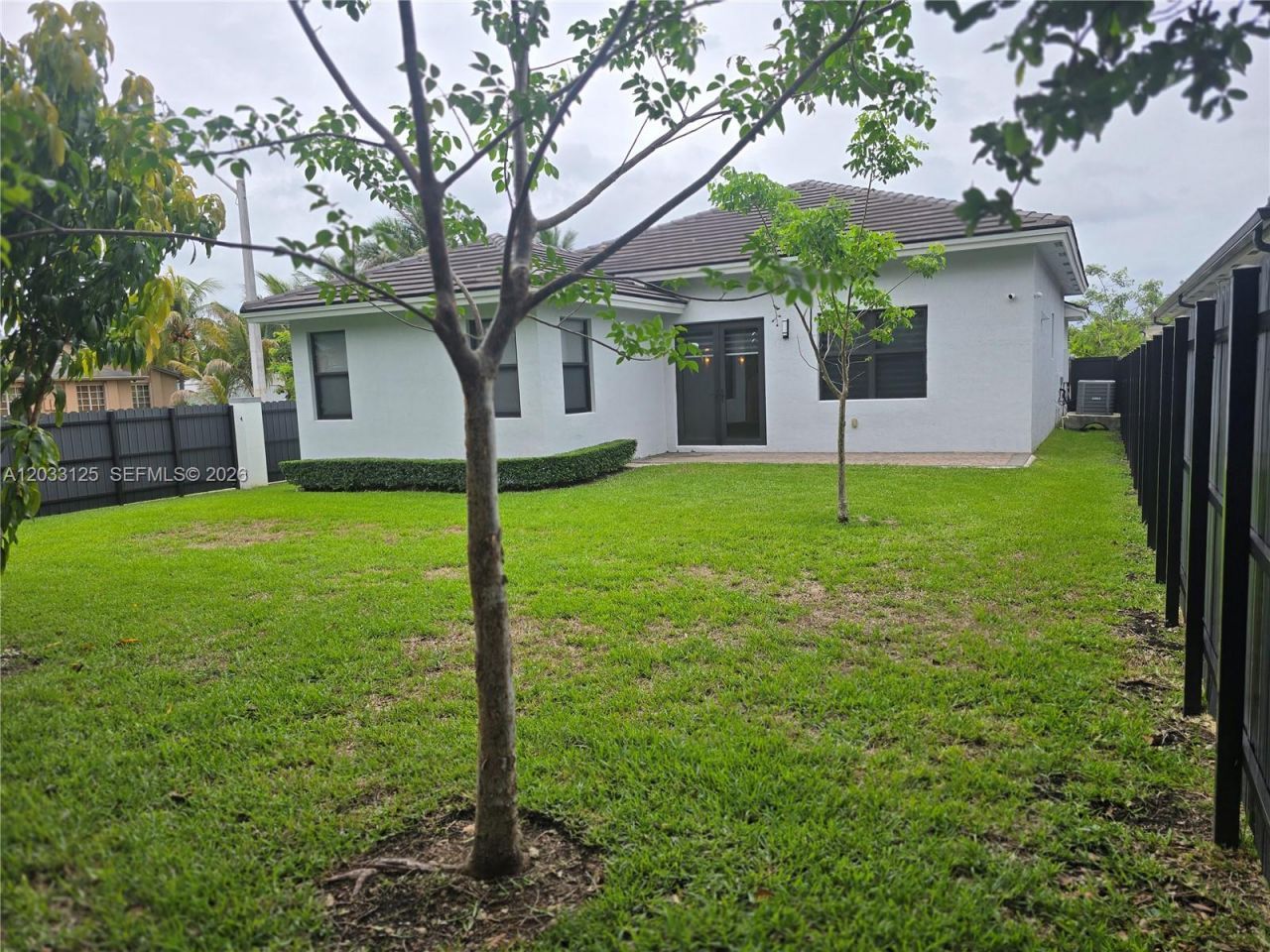 19410 SW 124th Ct , Miami, FL 33177 Photo