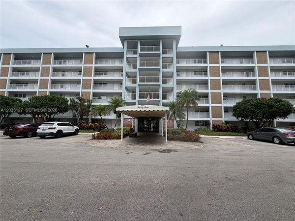 3100 N Course Ln , Unit 208, Pompano Beach, FL 33069
