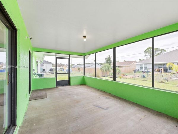 1737 NW Nanton St, Palm Bay, FL 32907