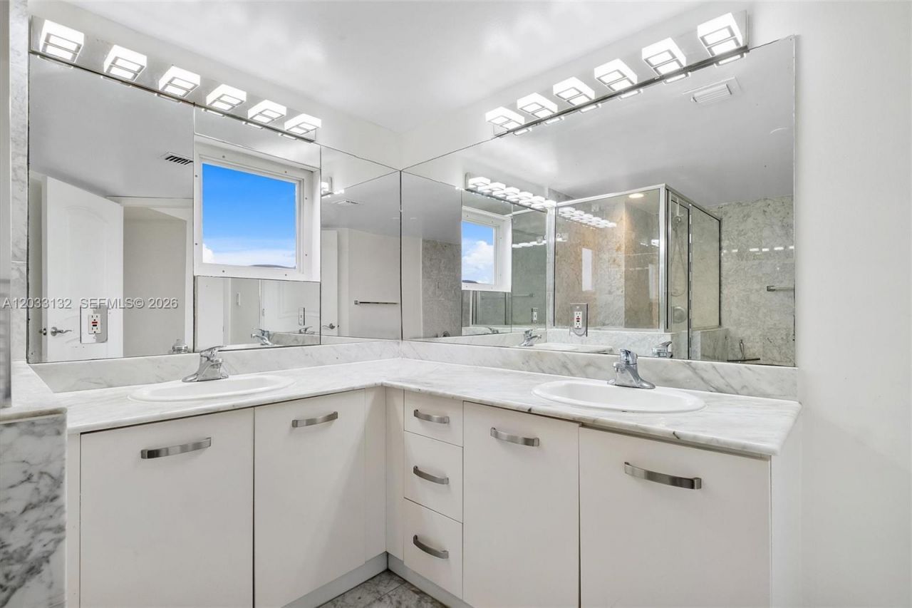 8911 Collins Ave, Unit 605, Surfside, FL 33154 Photo