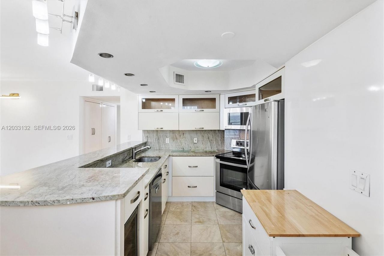 8911 Collins Ave, Unit 605, Surfside, FL 33154 Photo