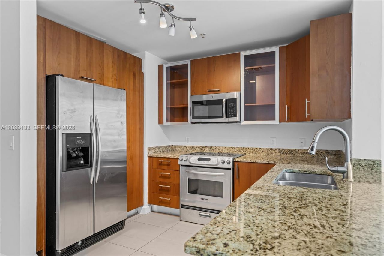 1945 S Ocean Dr , Unit 704, Hallandale Beach, FL 33009 Photo