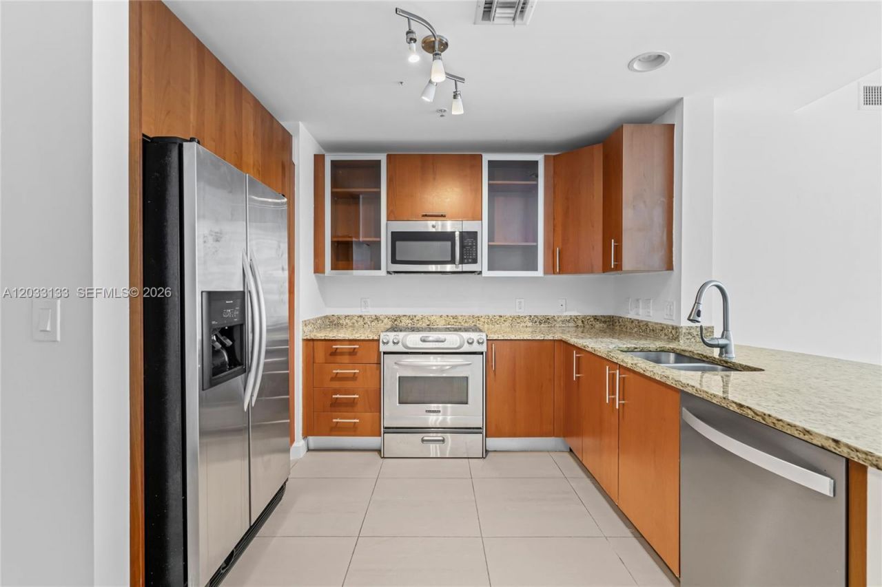 1945 S Ocean Dr , Unit 704, Hallandale Beach, FL 33009 Photo