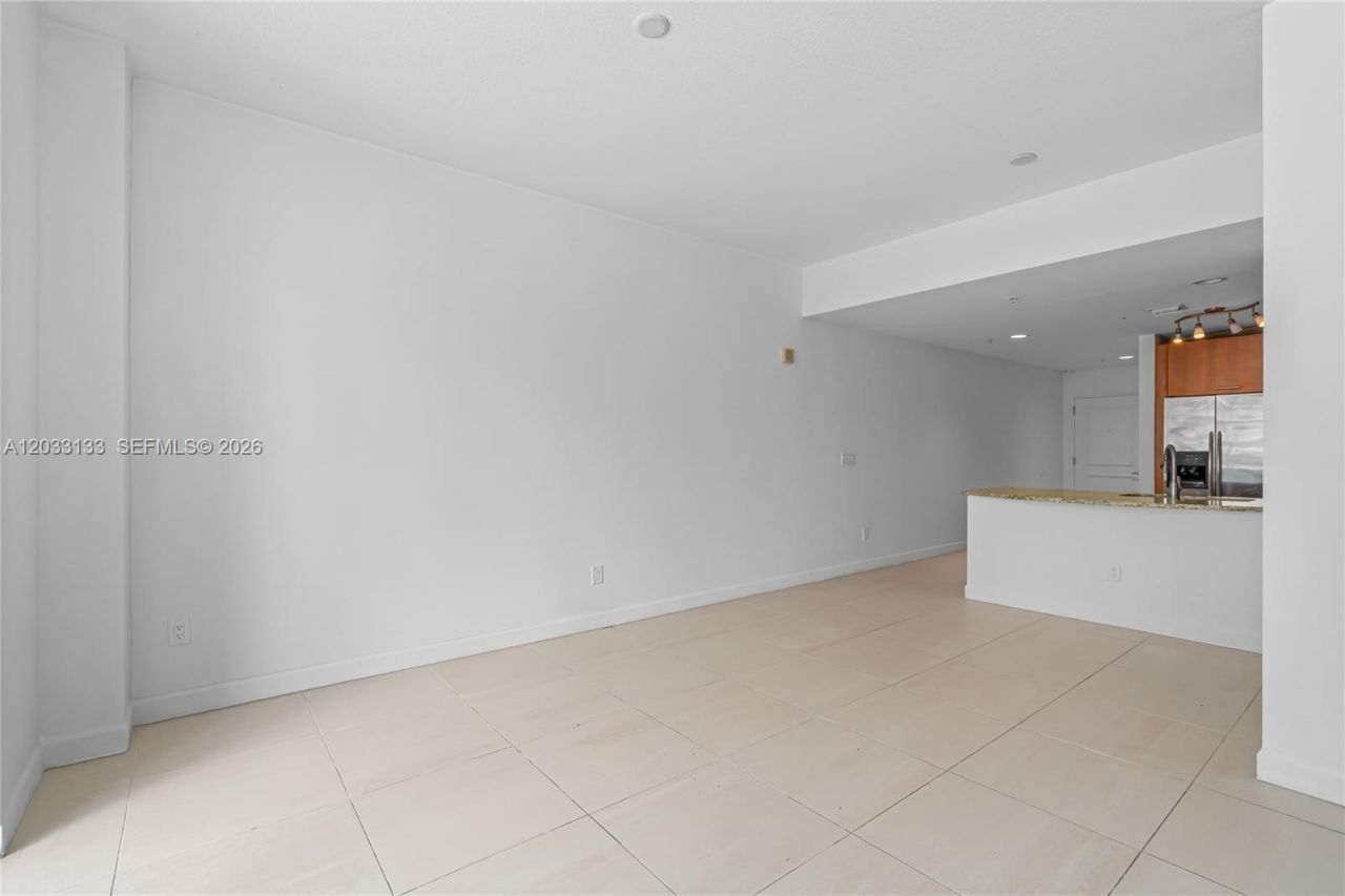 1945 S Ocean Dr , Unit 704, Hallandale Beach, FL 33009 Photo