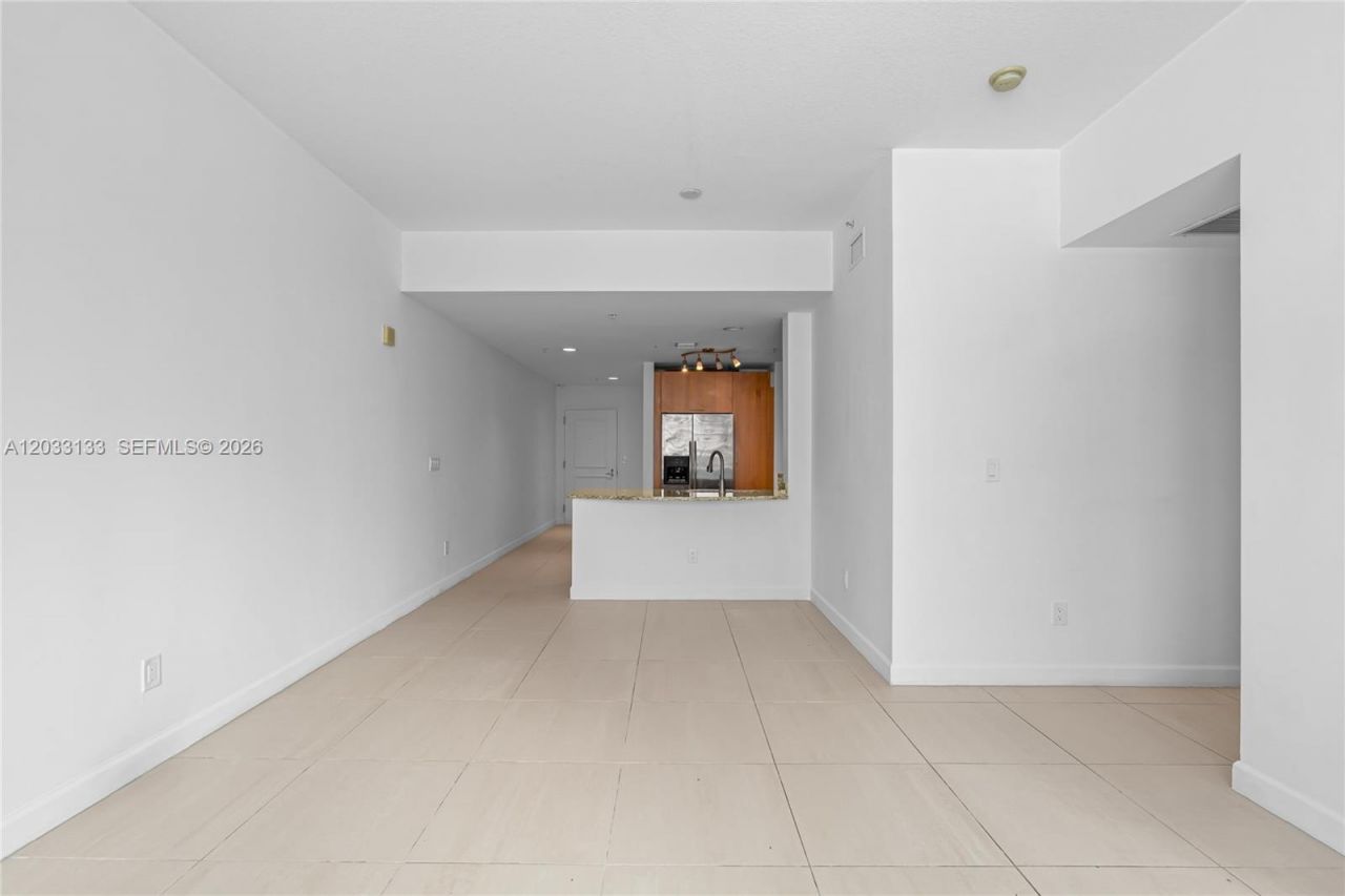 1945 S Ocean Dr , Unit 704, Hallandale Beach, FL 33009 Photo