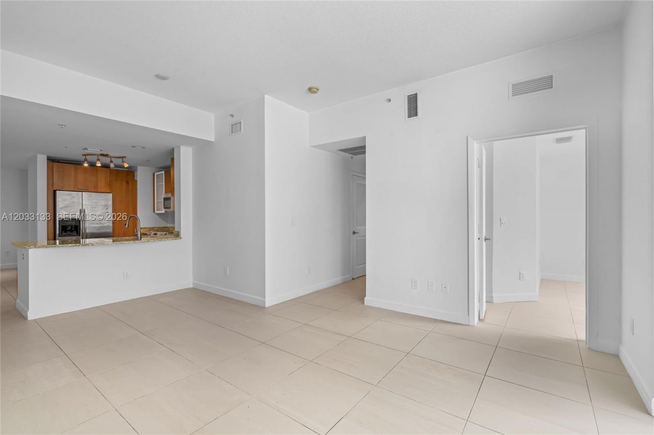 1945 S Ocean Dr , Unit 704, Hallandale Beach, FL 33009 Photo