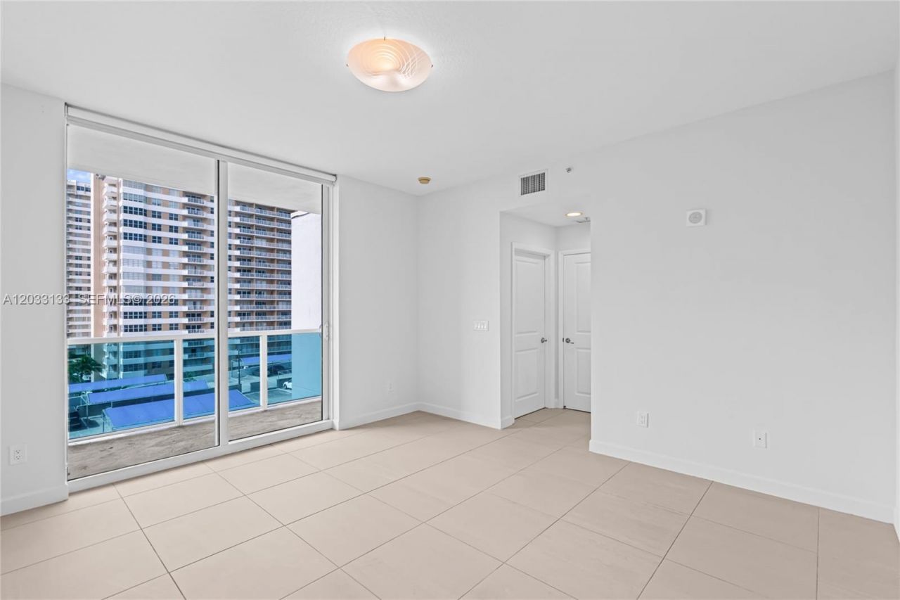 1945 S Ocean Dr , Unit 704, Hallandale Beach, FL 33009 Photo