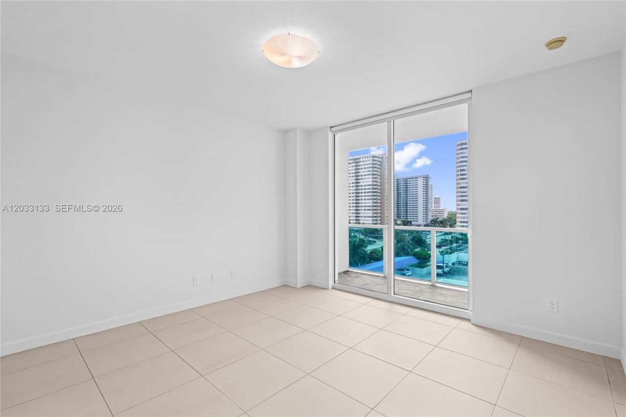 1945 S Ocean Dr , Unit 704, Hallandale Beach, FL 33009 Photo