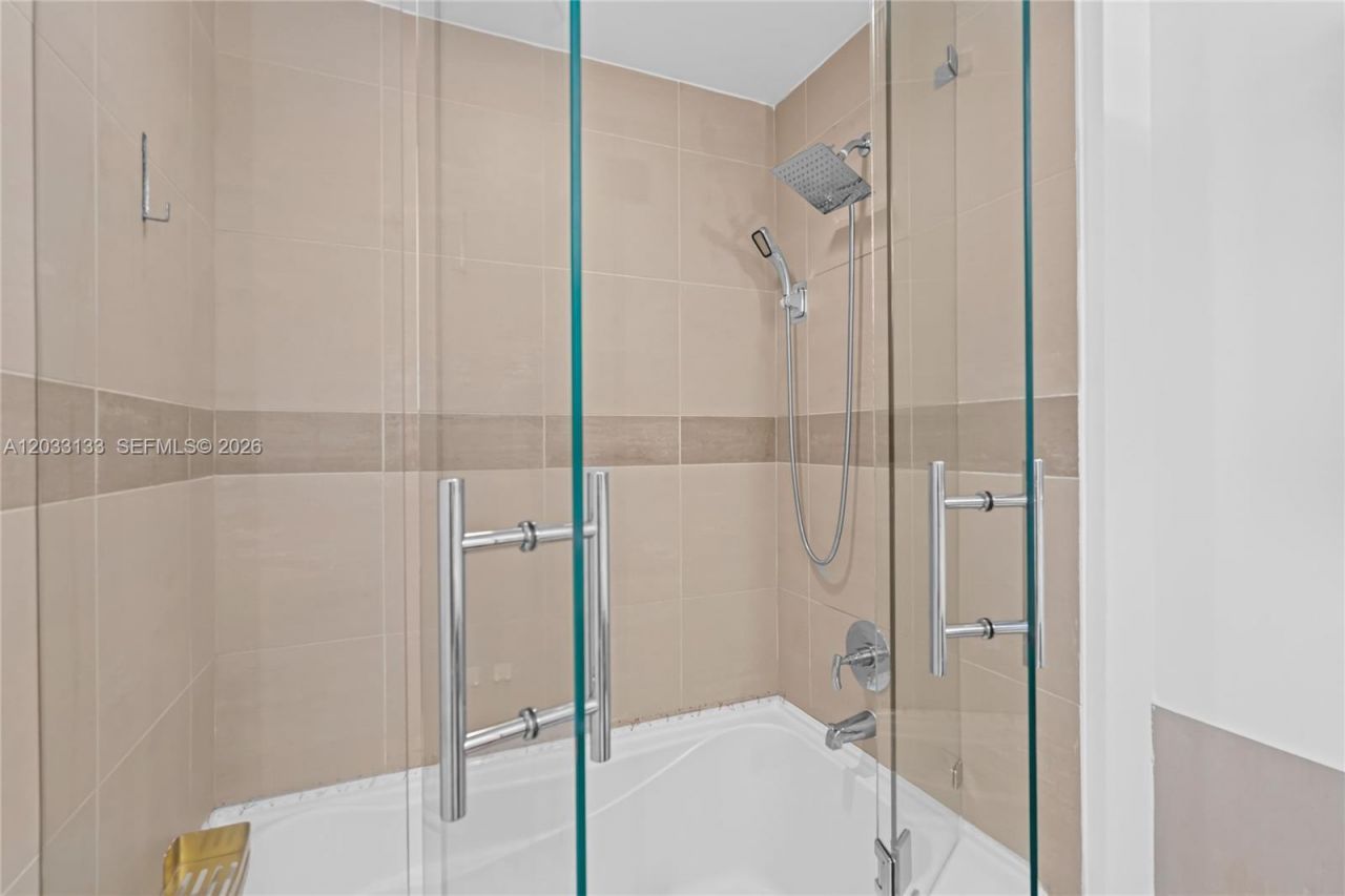 1945 S Ocean Dr , Unit 704, Hallandale Beach, FL 33009 Photo