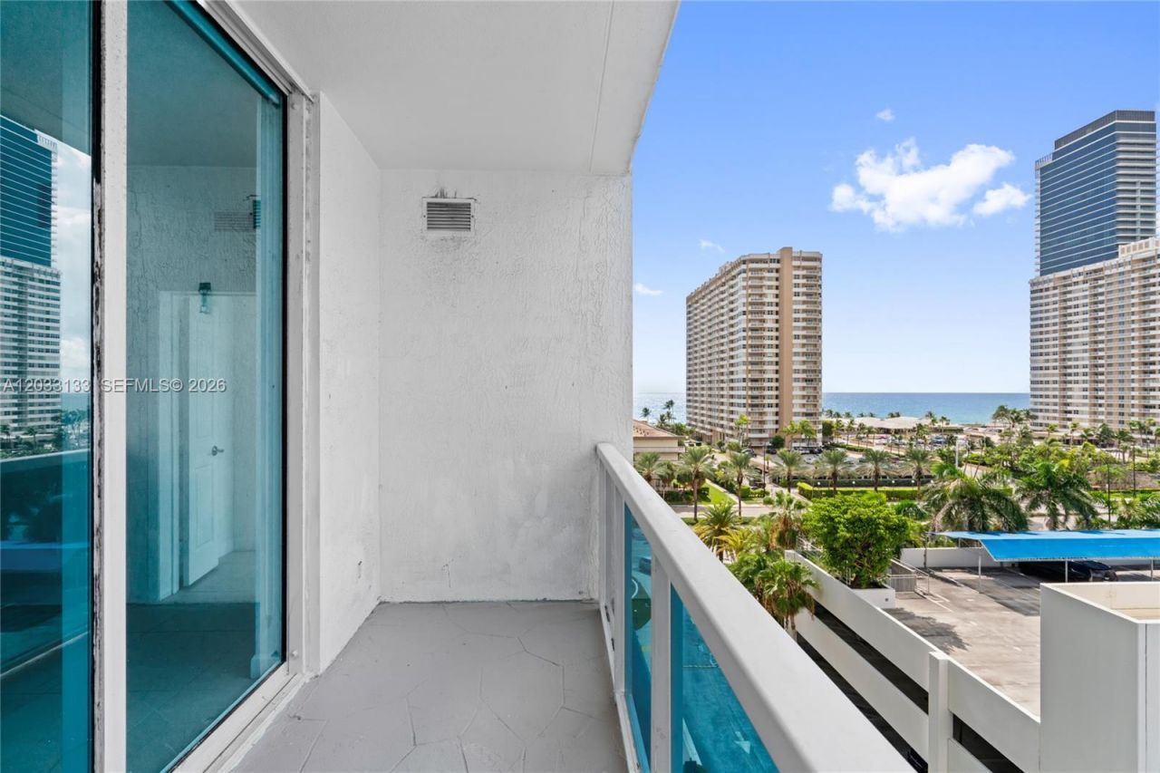 1945 S Ocean Dr , Unit 704, Hallandale Beach, FL 33009 Photo