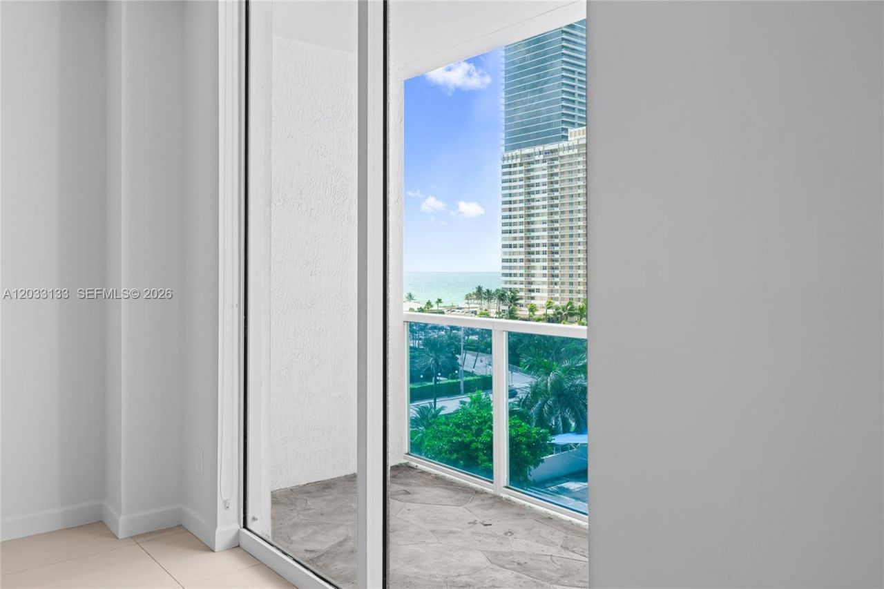 1945 S Ocean Dr , Unit 704, Hallandale Beach, FL 33009 Photo