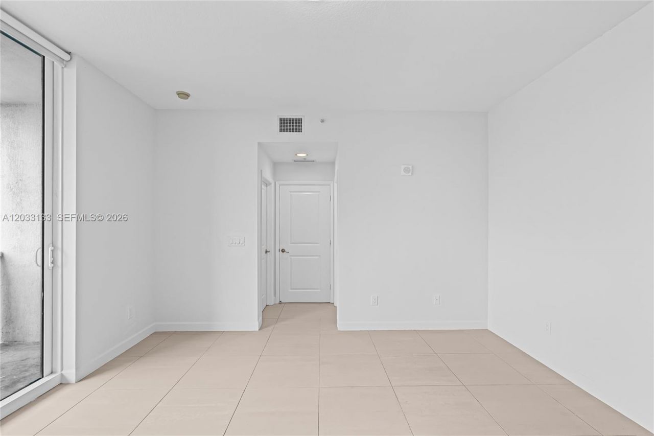 1945 S Ocean Dr , Unit 704, Hallandale Beach, FL 33009 Photo