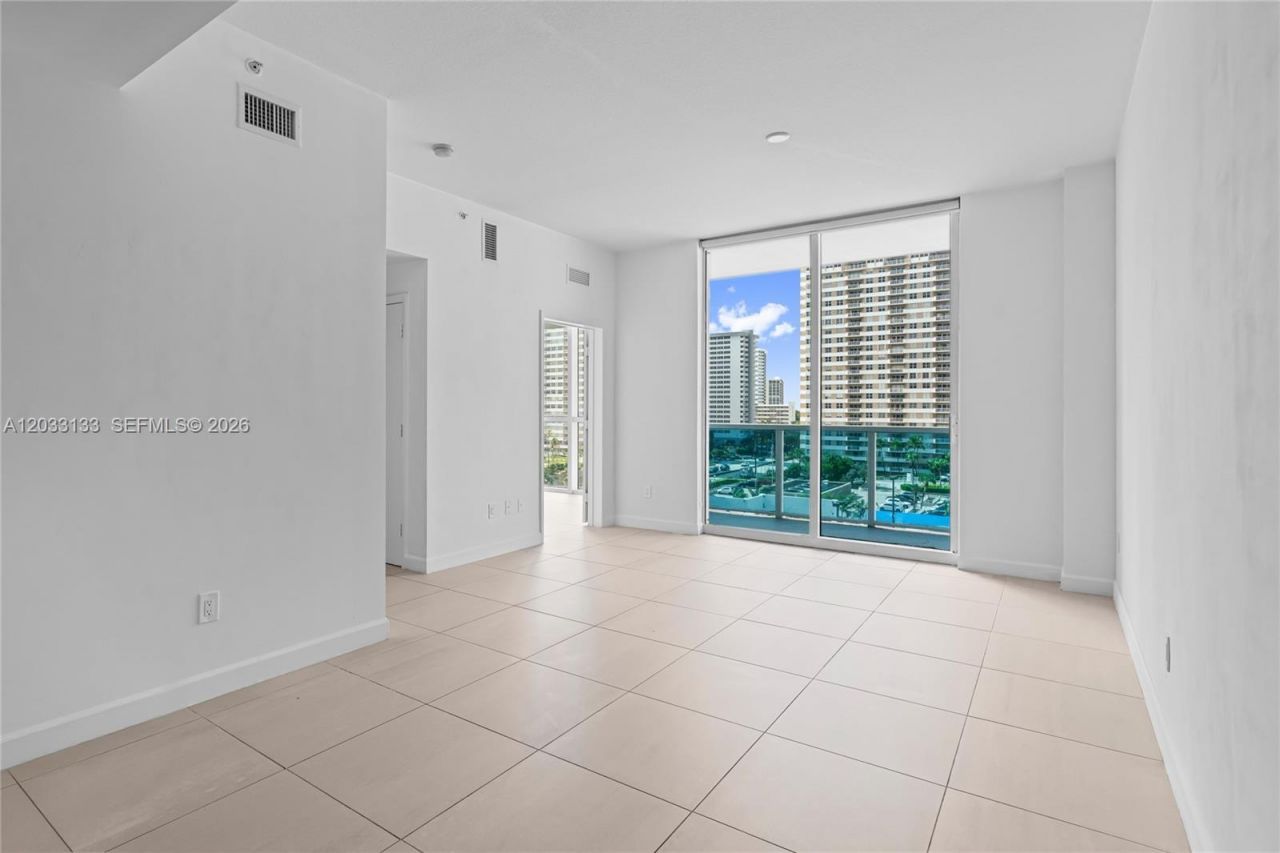 1945 S Ocean Dr , Unit 704, Hallandale Beach, FL 33009 Photo