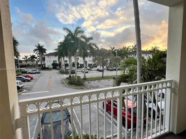 11503 NW 89th St, Unit 223, Doral, FL 33178