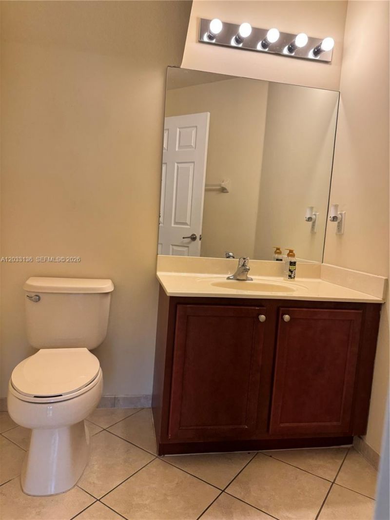 11503 NW 89th St, Unit 223, Doral, FL 33178 Photo