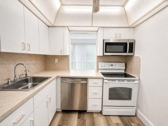 17560 Atlantic Blvd , Unit 516, Sunny Isles Beach, FL 33160 Photo