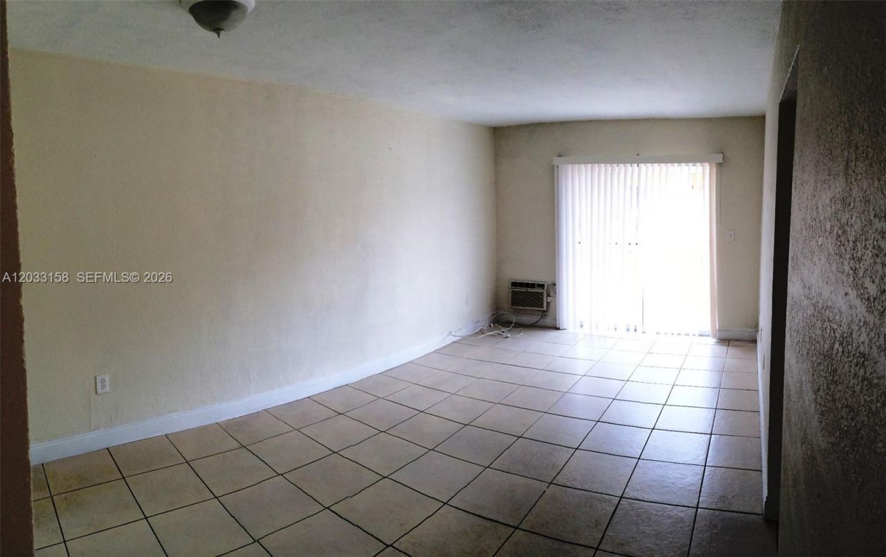 2441 NW 13 St , Unit 77, Miami, FL 33125 Photo
