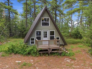 5298 Long Island, Tower, MN 55790