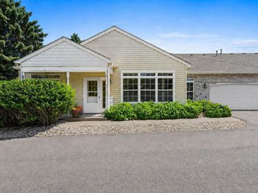 3080 Timberwood Trail, Unit 35, Eagan, MN 55121