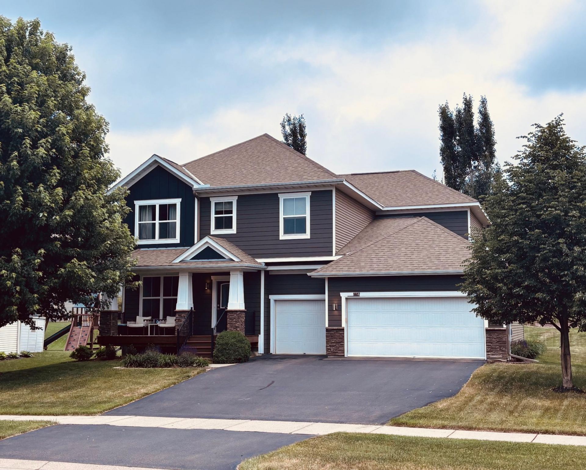 9607 212th Street, Lakeville, MN 55044 Main Photo