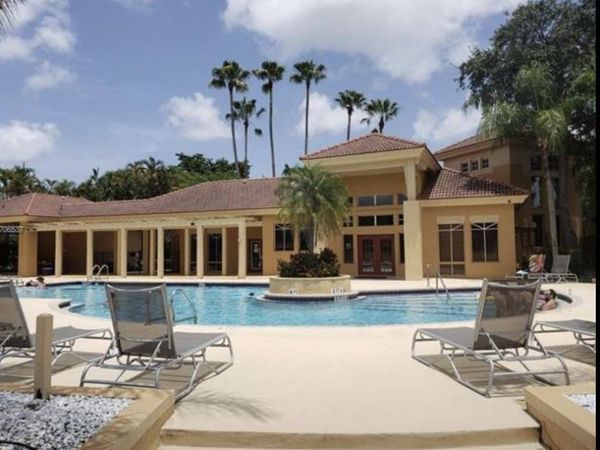 4799 Via Palm Lakes, Unit 1617, West Palm Beach, FL 33417