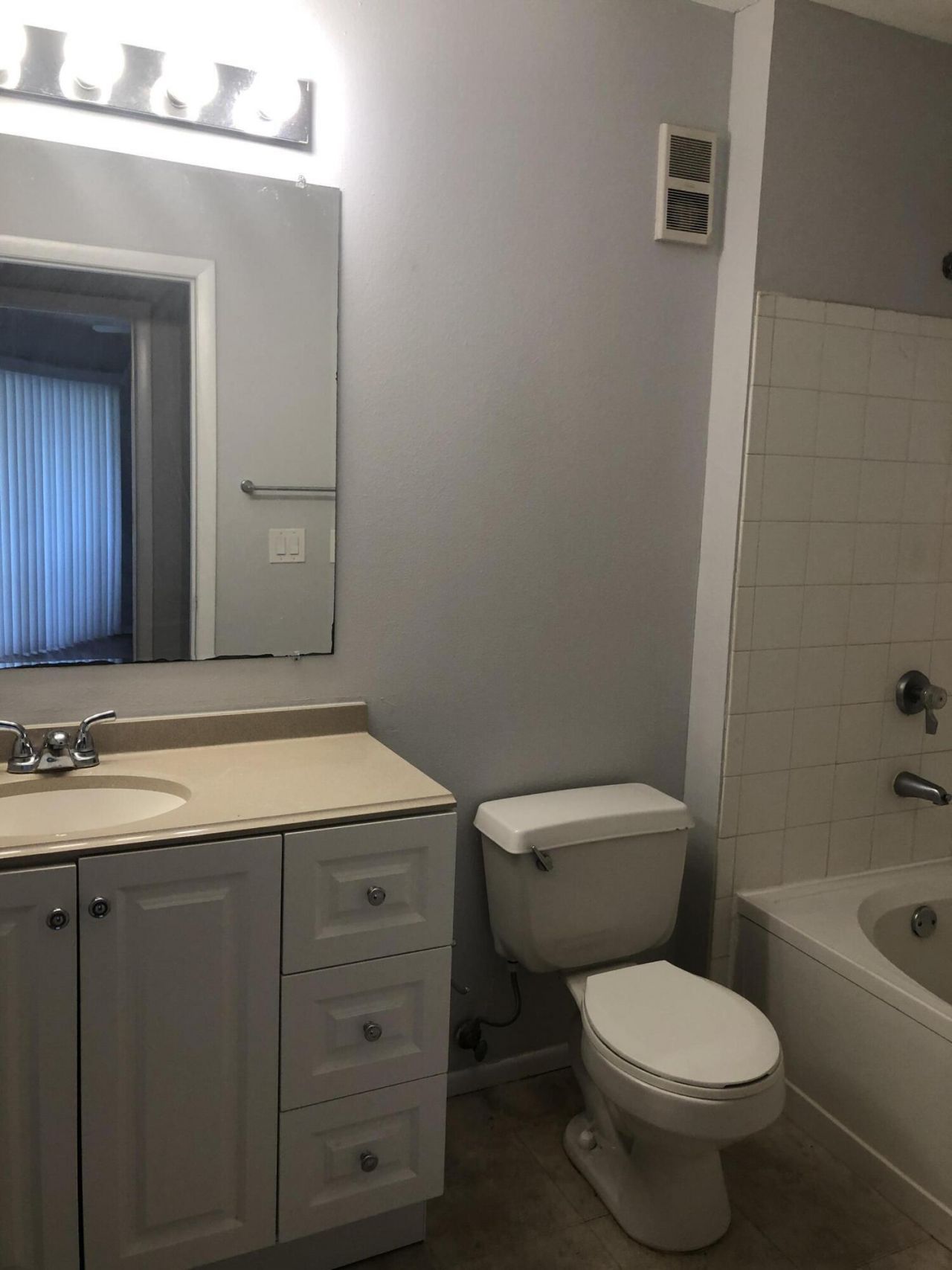 4799 Via Palm Lakes, Unit 1617, West Palm Beach, FL 33417 Photo