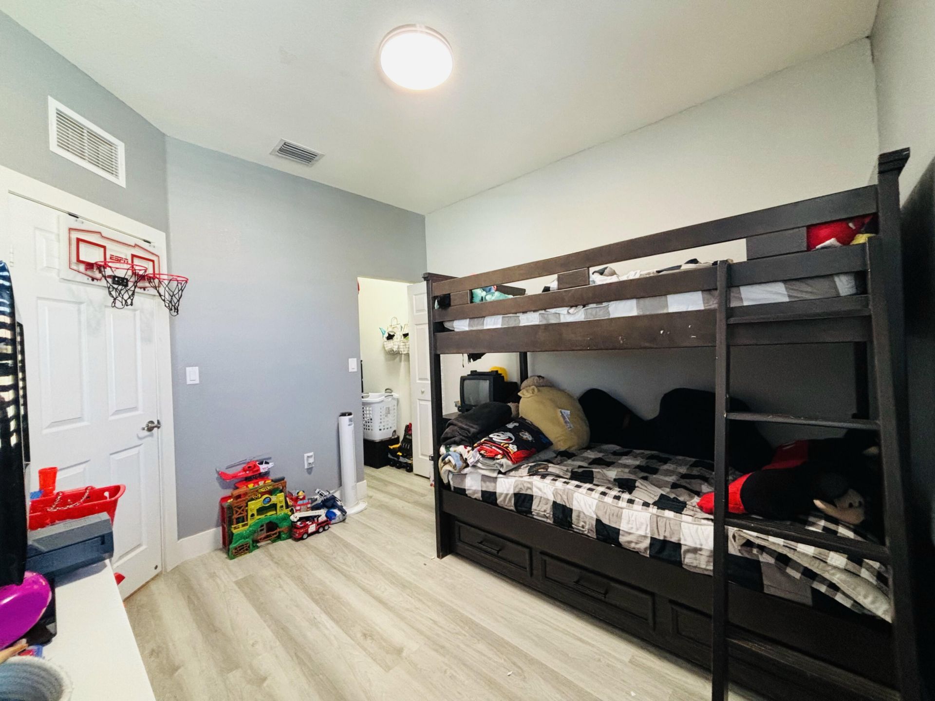 9326 W 33rd Lane, Hialeah, FL 33018 Photo