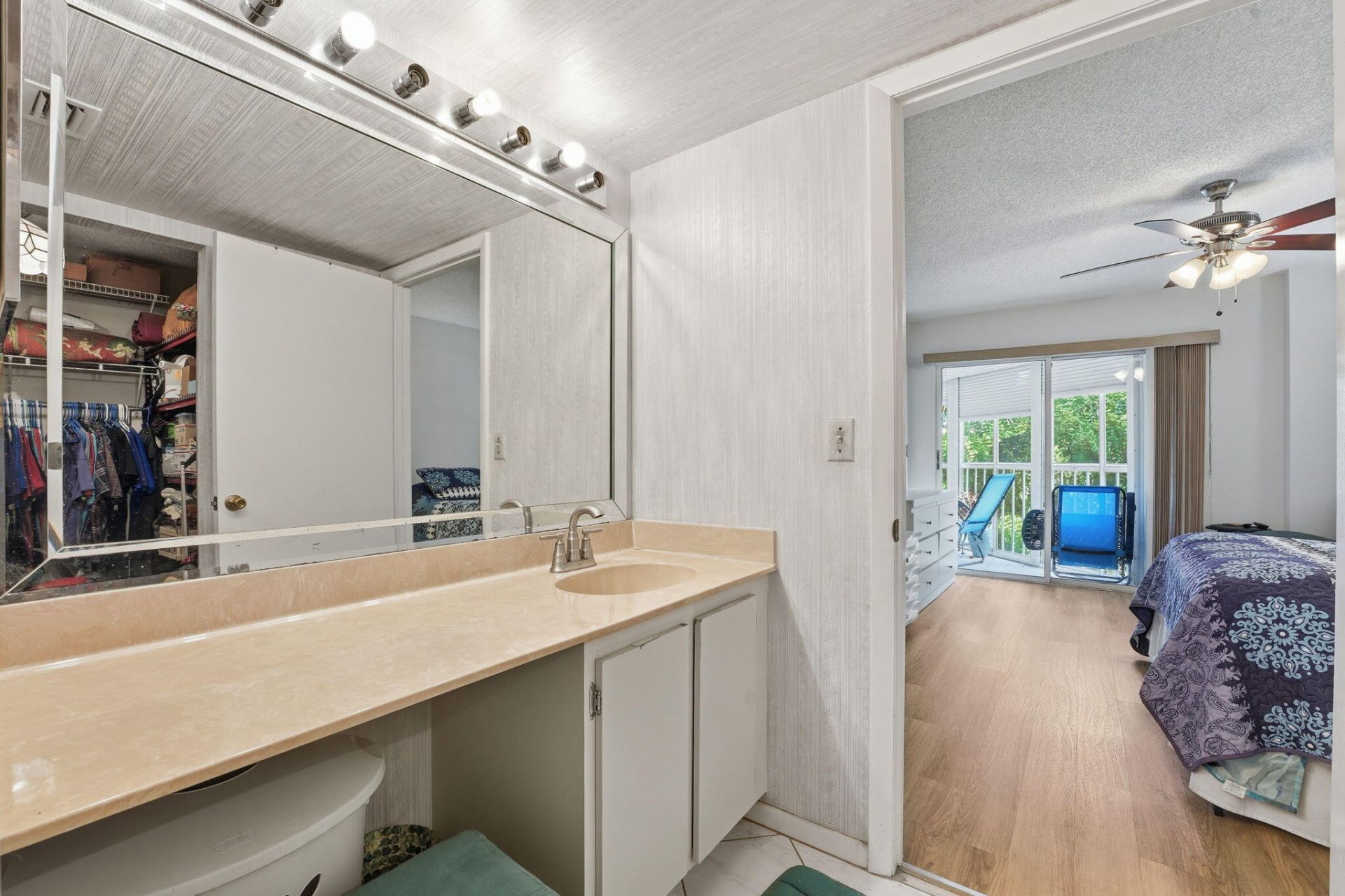 3146 Via Poinciana, Unit 307, Lake Worth, FL 33467 Photo