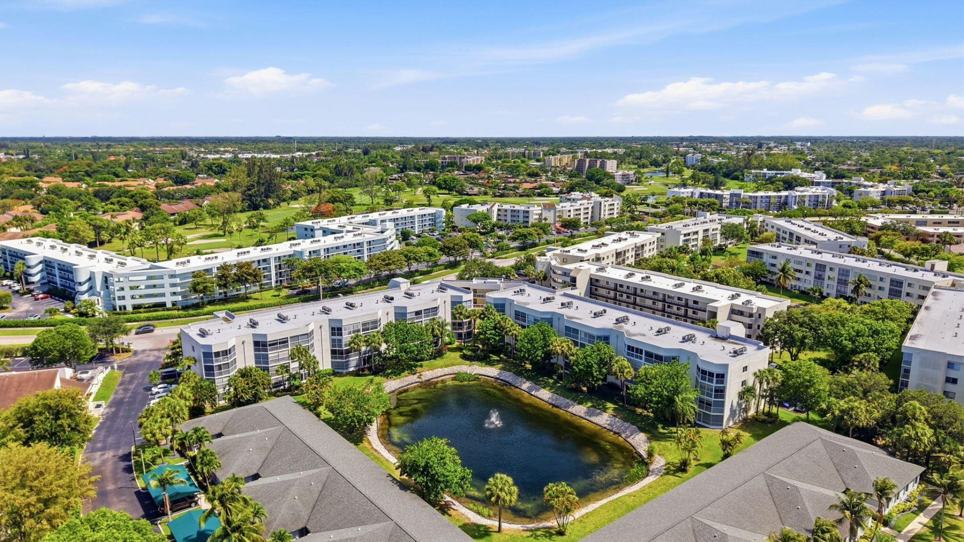 3146 Via Poinciana, Unit 307, Lake Worth, FL 33467 Photo