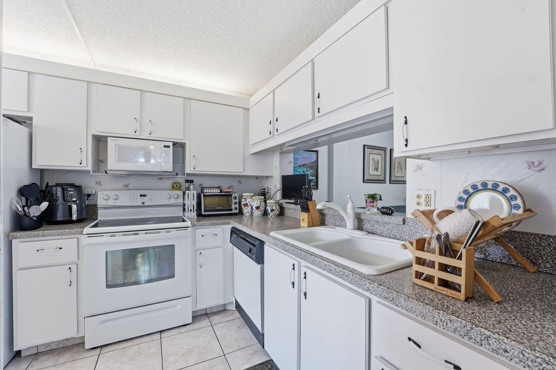 3146 Via Poinciana, Unit 307, Lake Worth, FL 33467 Photo