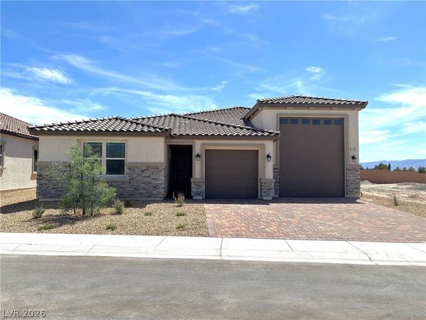 5678 Victoria Falls Drive , Pahrump, NV 89061