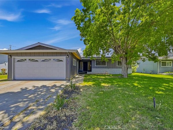980 Sydney, Merced, CA 95341