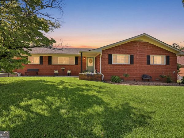 289 Skyline Drive, Toccoa, GA 30577