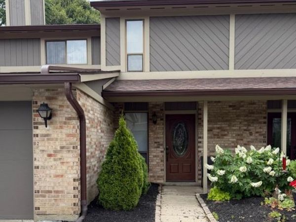 712 Hidden Valley Court, Fairborn, OH 45324