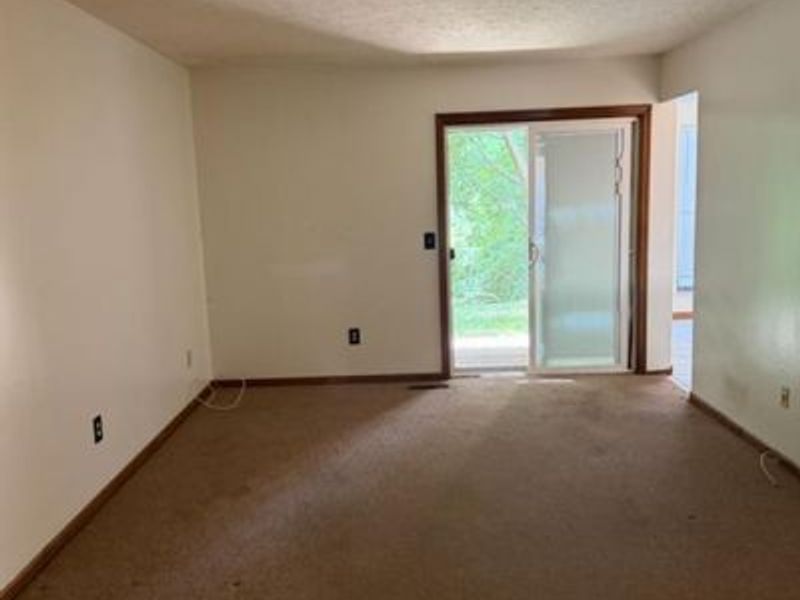 712 Hidden Valley Court, Fairborn, OH 45324 Photo 3