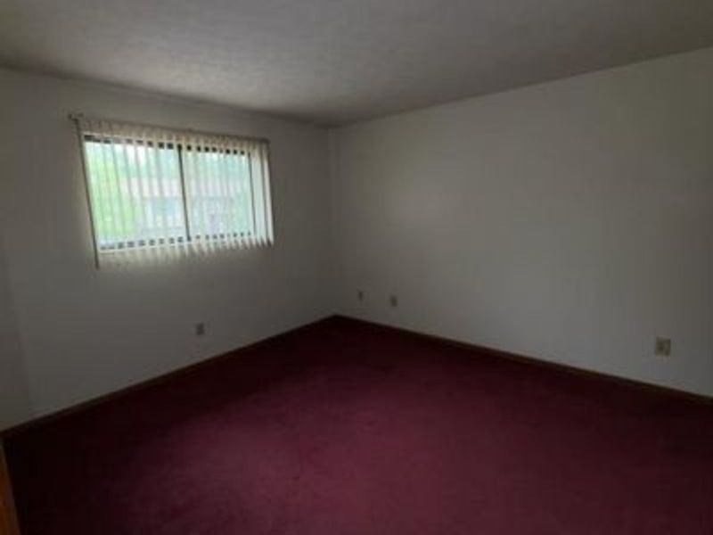712 Hidden Valley Court, Fairborn, OH 45324 Photo 9