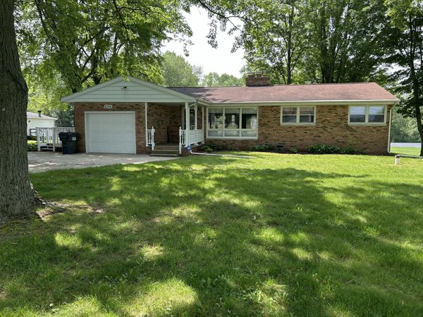 6744 Ryno Road Road, Coloma, MI 49038