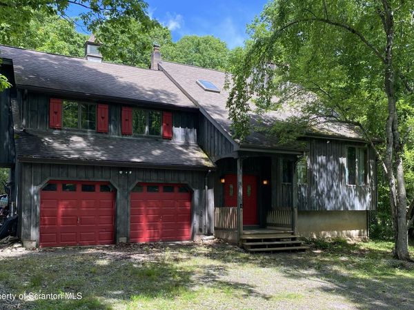 37 Salem View Drive , Waymart, PA 18472