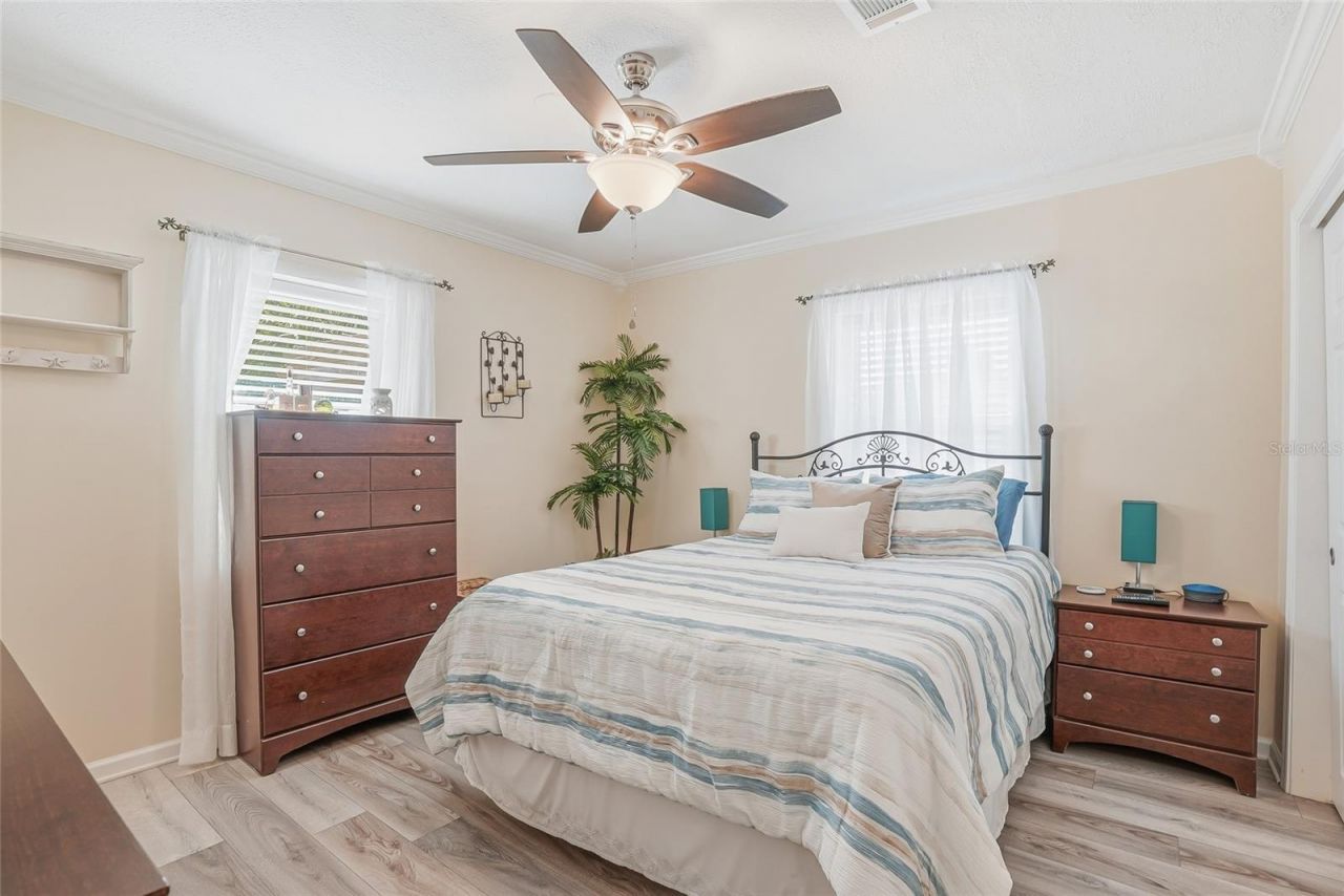 12109 Forest Hills Drive, Tampa, FL 33612 Photo