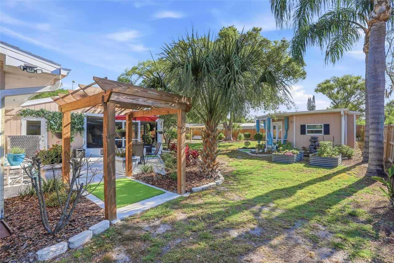 12109 Forest Hills Drive, Tampa, FL 33612 Photo