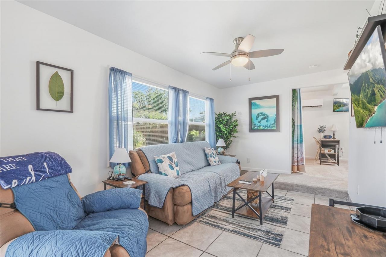 12109 Forest Hills Drive, Tampa, FL 33612 Photo