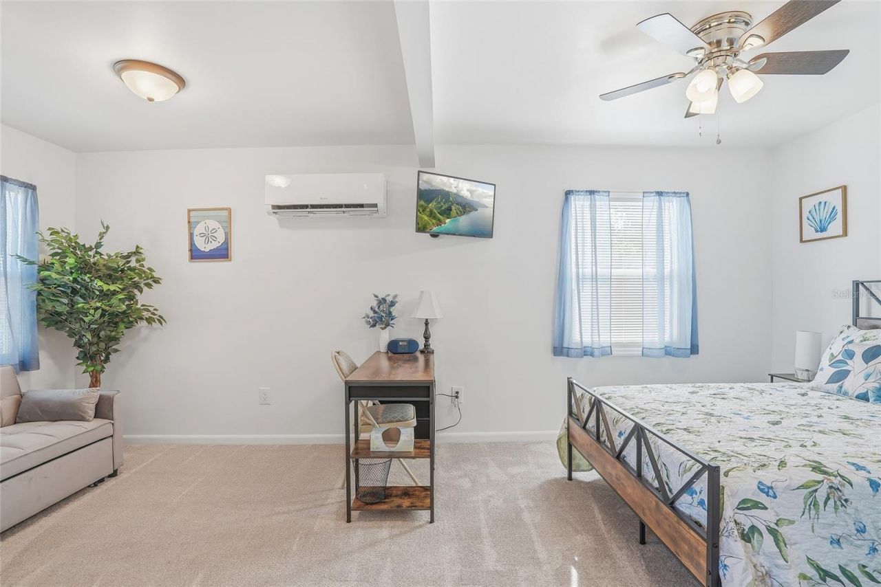 12109 Forest Hills Drive, Tampa, FL 33612 Photo