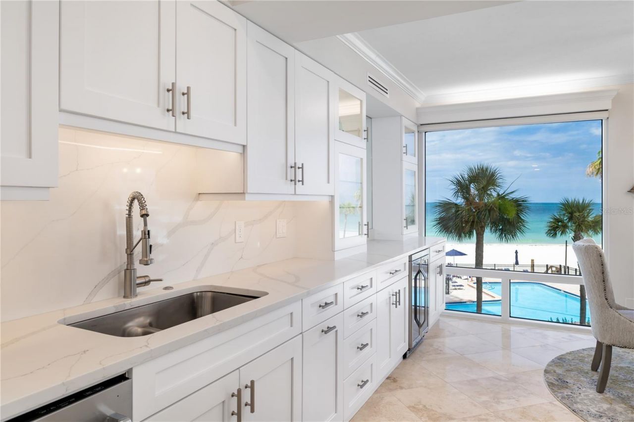 2525 Gulf Of Mexico Drive, Unit 3D, Longboat Key, FL 34228 Photo