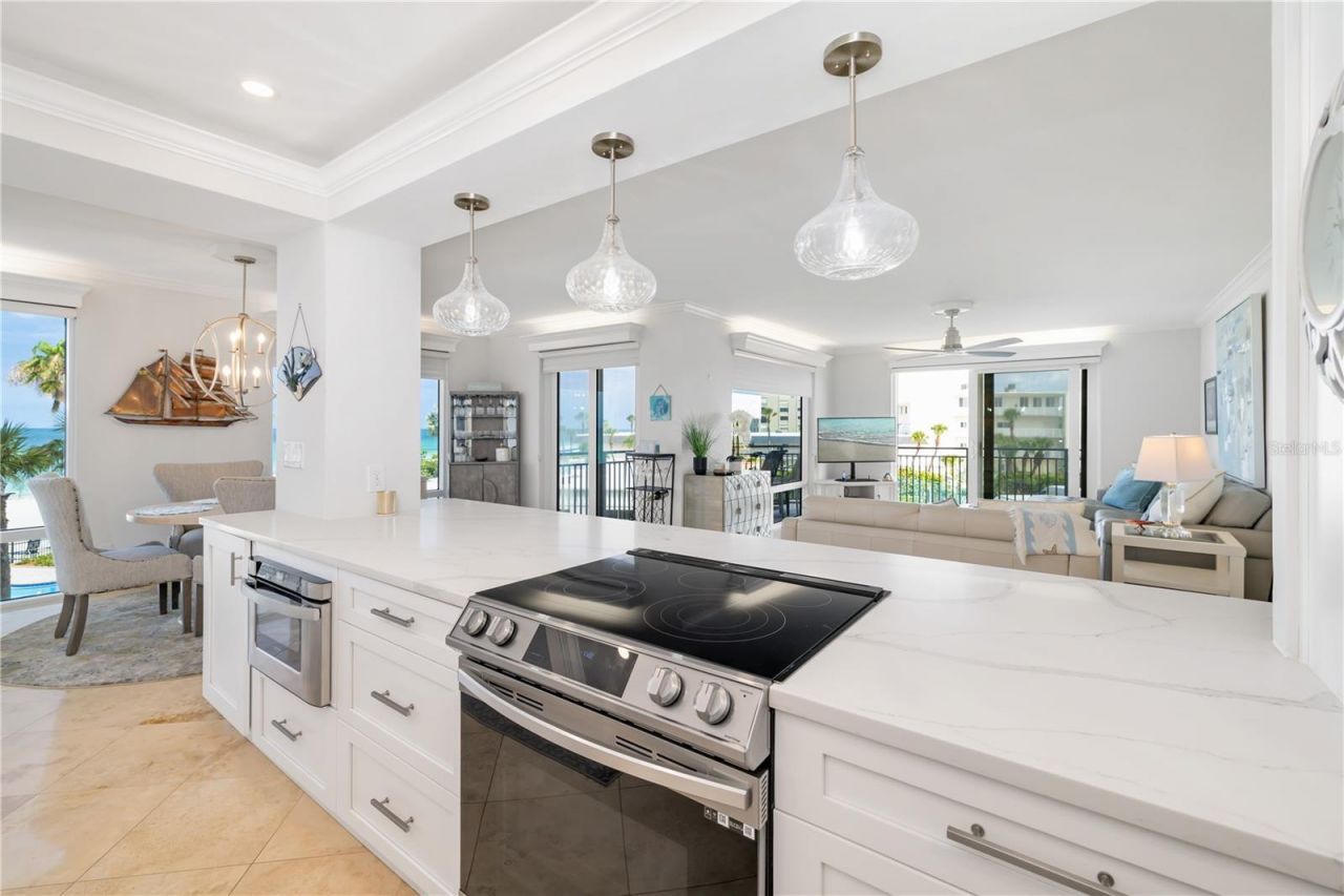 2525 Gulf Of Mexico Drive, Unit 3D, Longboat Key, FL 34228 Photo
