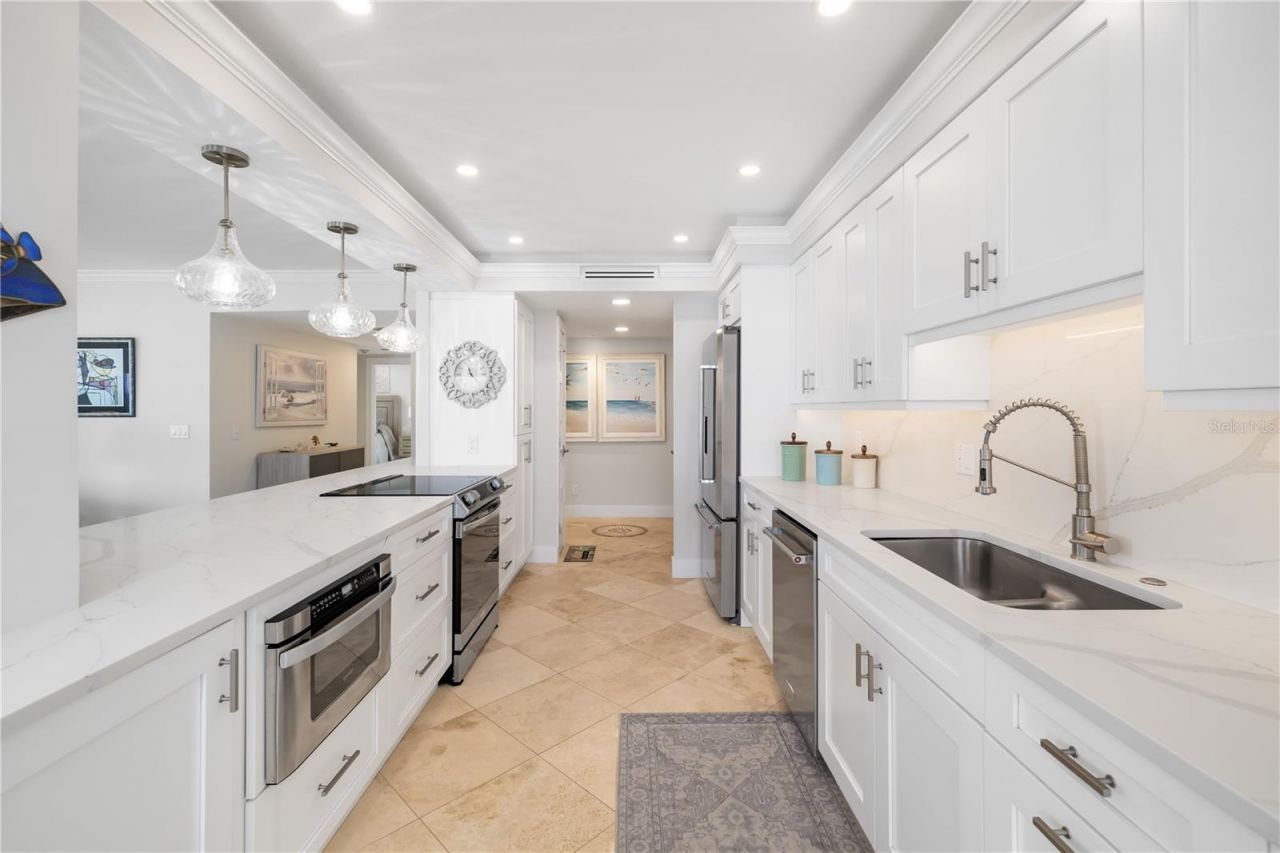 2525 Gulf Of Mexico Drive, Unit 3D, Longboat Key, FL 34228 Photo