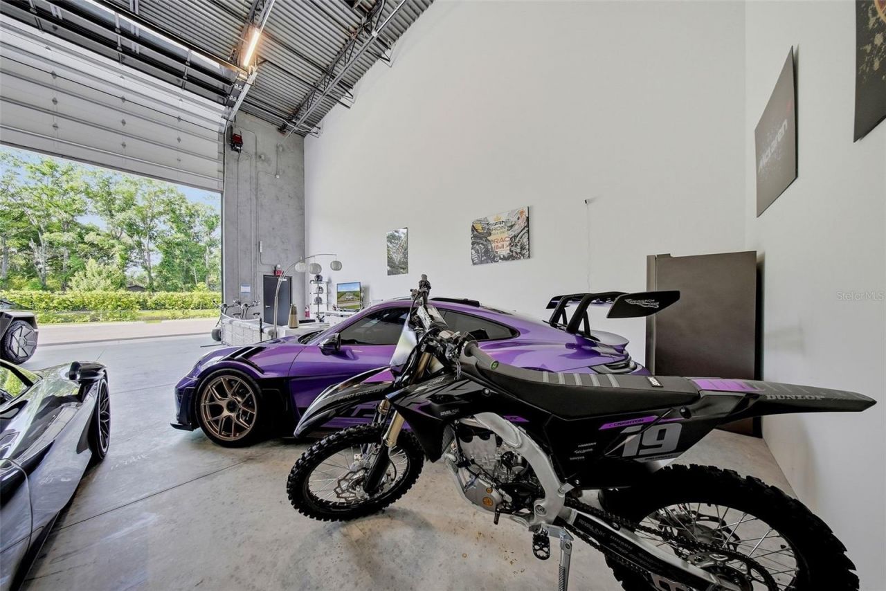 6500 Motor Enclave Way, Unit 814, Tampa, FL 33610 Photo