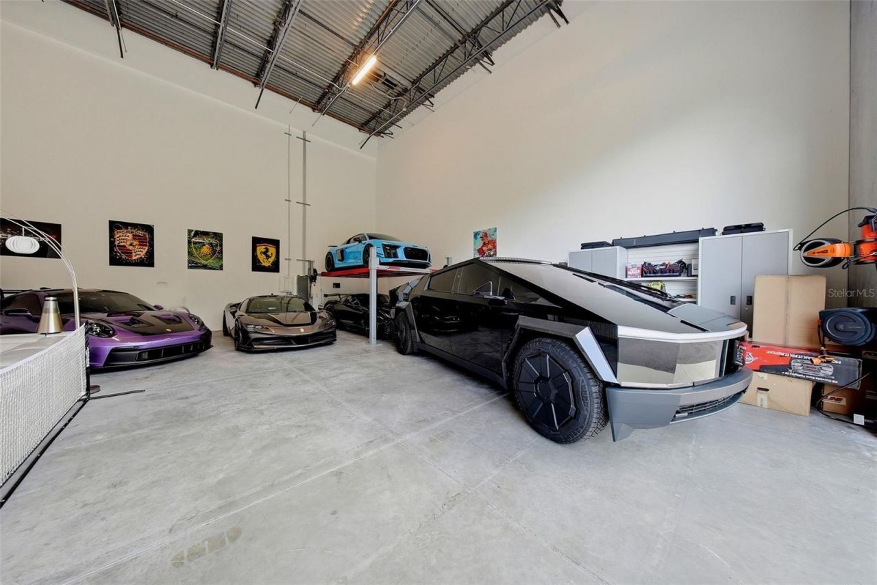 6500 Motor Enclave Way, Unit 814, Tampa, FL 33610 Photo