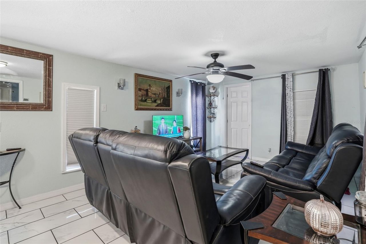 911 Marjorie Avenue , Brandon, FL 33511 Photo