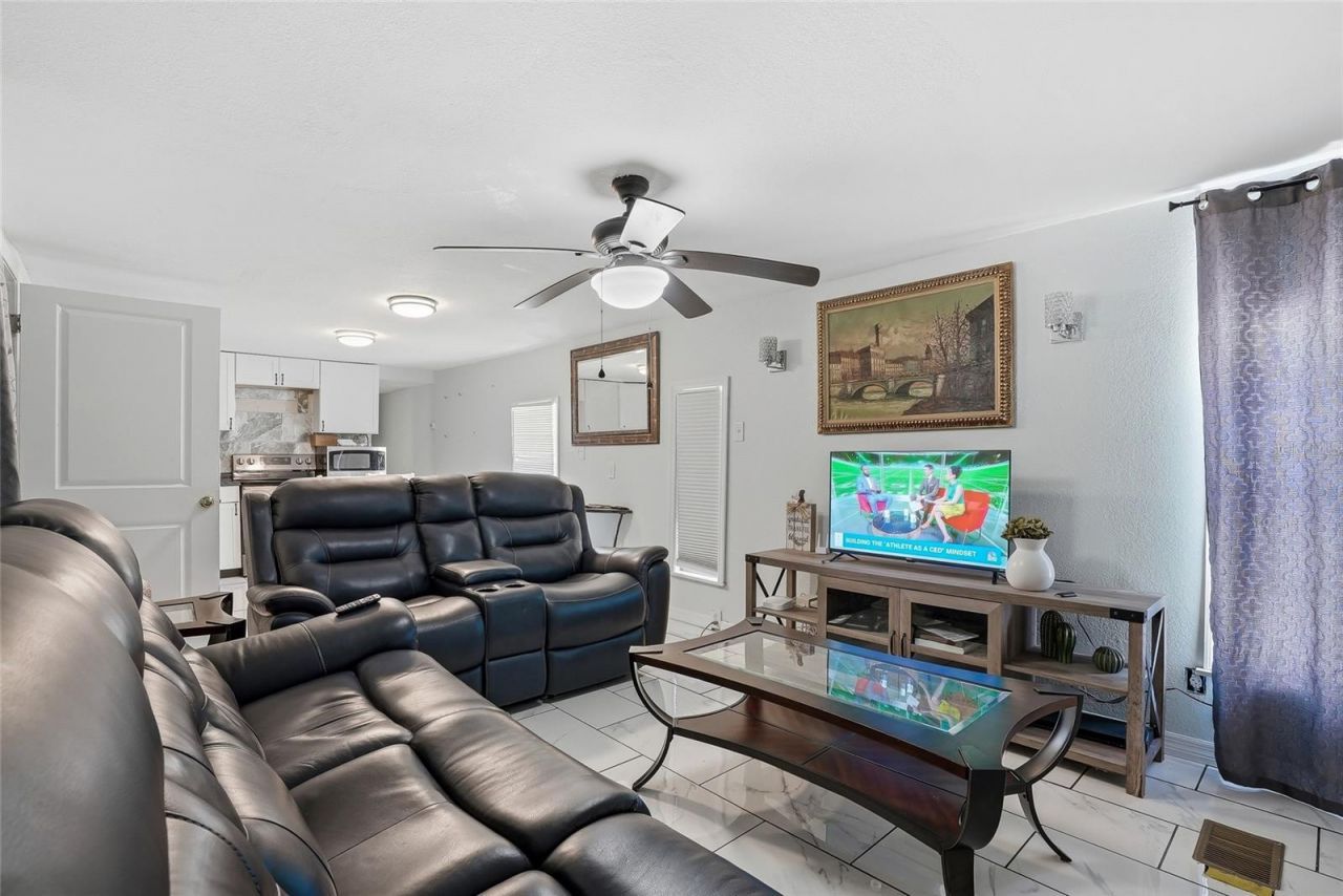 911 Marjorie Avenue , Brandon, FL 33511 Photo